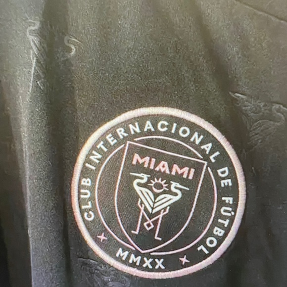 Adidas Black and Gold Men's Jersey - Picture 3 of 4